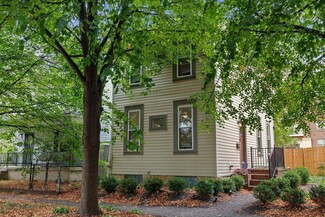 528 E Beck St, Columbus, OH 43206