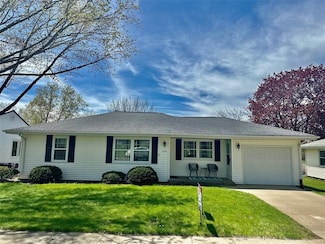 1339 Summit St, Center Point, IA 52213