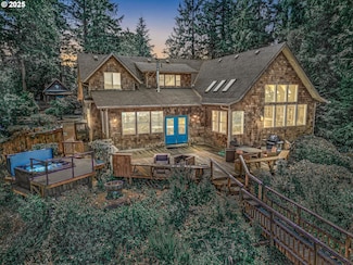 1050 SE Shady Cove Ln, Waldport, OR 97394