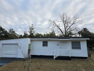 4293 County Road 136, Wildwood, FL 34785