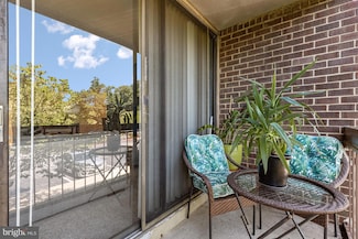 8721 Hayshed Ln Unit 24, Columbia, MD 21045