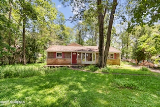 508 Tahama Rd, Highland Lakes, NJ 07422