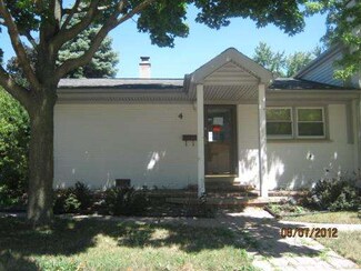 4 E Cedar St, Arlington Heights, IL 60005