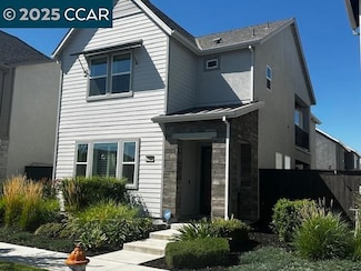 2709 Mossy Creek St, Sacramento, CA 95833