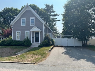 61 Stetson St, Whitman, MA 02382