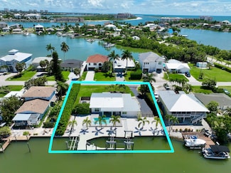 119 Tahiti St, Naples, FL 34113