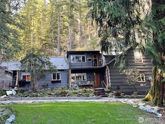 54909 Conrad Rd, Rockport, WA 98283