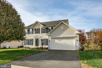 18838 Pier Trail Dr, Triangle, VA 22172
