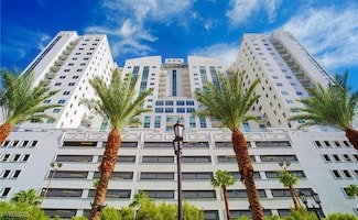 150 Las Vegas Blvd N Unit 818, Las Vegas, NV 89101