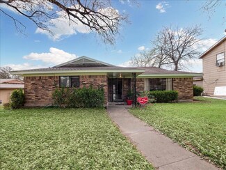 2420 Sue St, Dallas, TX 75203