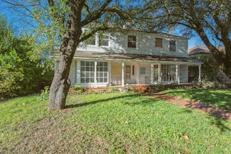 404 Forrest Ave, Cleburne, TX 76033