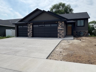 3669 Meadow Sage Ct SE, Rochester, MN 55904