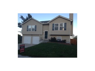 419 N Queen Ridge Ave, Independence, MO 64056