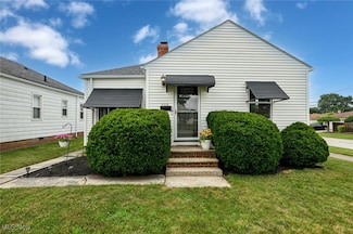 908 Dawnwood Dr, Cleveland, OH 44134
