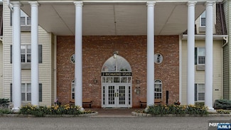 2 Richmond Rd Unit 306, West Milford, NJ 07480