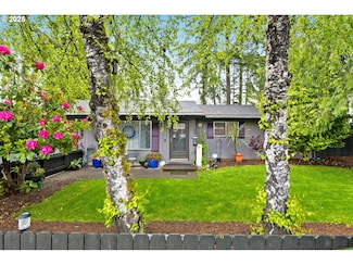 174 Cedar Ln, Gates, OR 97346