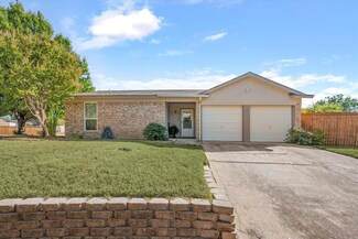 6108 Brookside Ct, Watauga, TX 76148