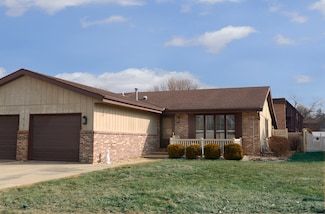 1112 Briarcrest Dr, Ottawa, IL 61350