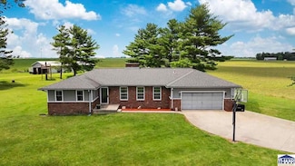 11090 N Libertyville Place, West Terre Haute, IN 47885