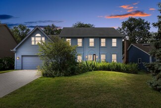 2647 Sun Valley Rd, Lisle, IL 60532
