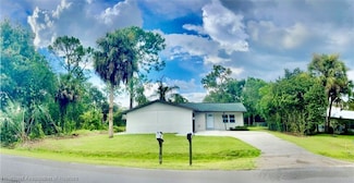 932 Grogan Ave, Sebring, FL 33875