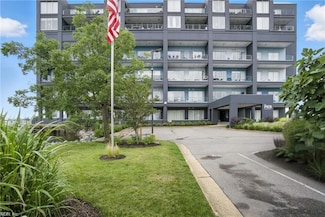 40 Rader St Unit 413, Norfolk, VA 23510