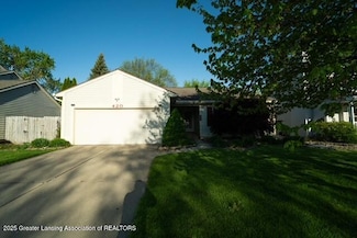 420 Dutch Hill Dr, Lansing, MI 48917