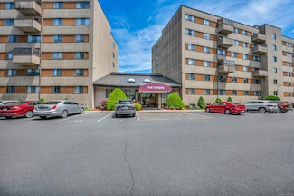 48 Putter Dr Unit 603S, Wallingford, CT 06492