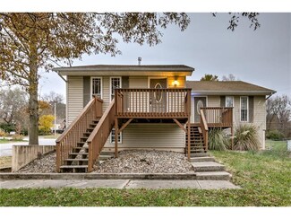 5600 NE 50th St, Kansas City, MO 64119