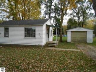 716 E Newark St, Ithaca, MI 48847