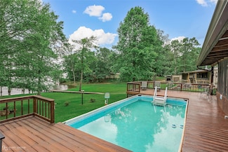 56 Madison Dr, Noble, LA 71462