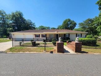 104 Richardson St, Byron, GA 31008