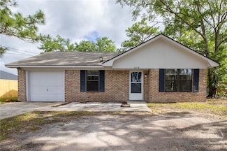 1512 Woodcrest Cir, Hinesville, GA 31313