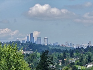 9728 57th Ave S Unit B, Seattle, WA 98118