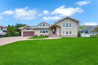 61 Riviera Dr S, Massapequa, NY 11758