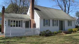 2 Bertha St, Hudson, MA 01749