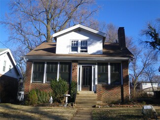3814 Saint Anns Ln, Saint Louis, MO 63121