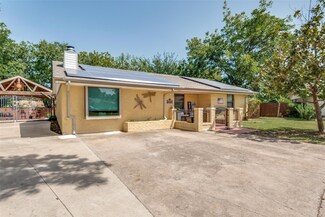 2109 Balla Way Ct, Grand Prairie, TX 75051