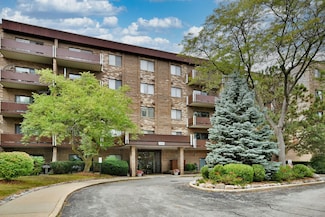 700 Wellington Ave Unit 315, Elk Grove Village, IL 60007
