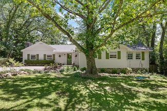 1211 Cinderella Rd, Lookout Mountain, GA 30750
