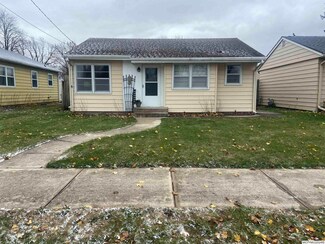 423 26th St SW, Mason City, IA 50401