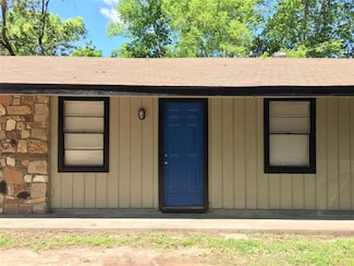 208 University Ave Unit 8, Huntsville, TX 77320