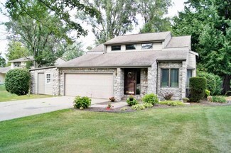 2205 Westwood Rd, Winona Lake, IN 46590