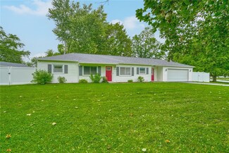 1252 State Rd, Webster, NY 14580