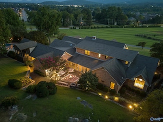 211 Brooks Cir, Brownsboro, AL 35741