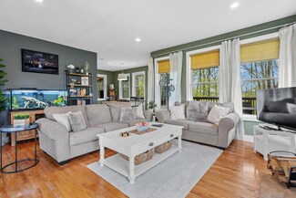 26 Basher St, Valparaiso, IN 46385