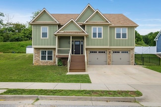 17 Mcilwee Ln, Staunton, VA 24401
