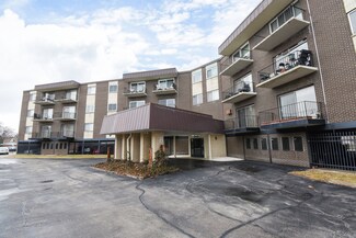 9820 S Pulaski Rd Unit 102, Oak Lawn, IL 60453