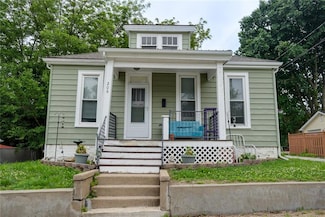 206 S 15th St, Lexington, MO 64067