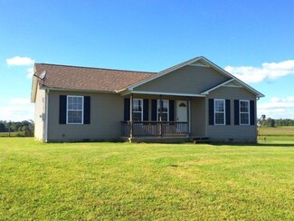 5866 Franks Ferry Rd, Walling, TN 38587